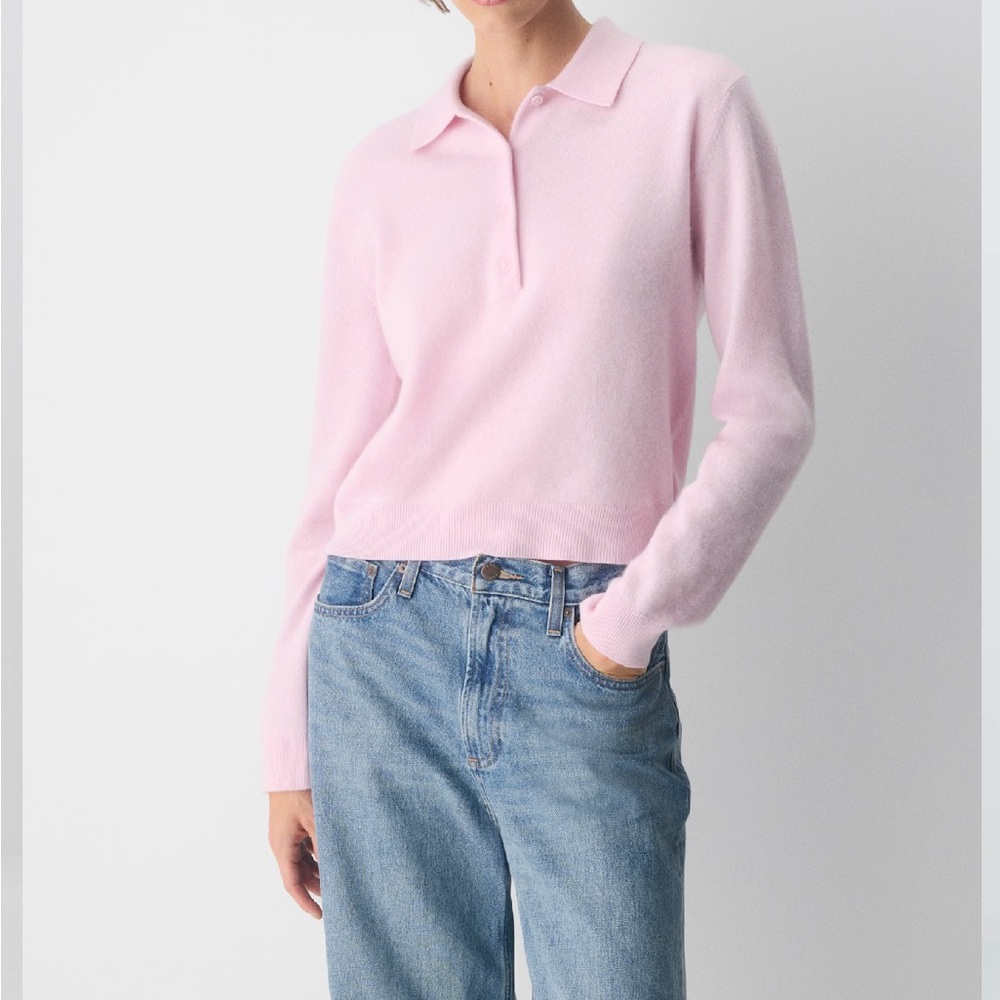 Aritzia Light Pink Cashmere Crew Neck Sweater